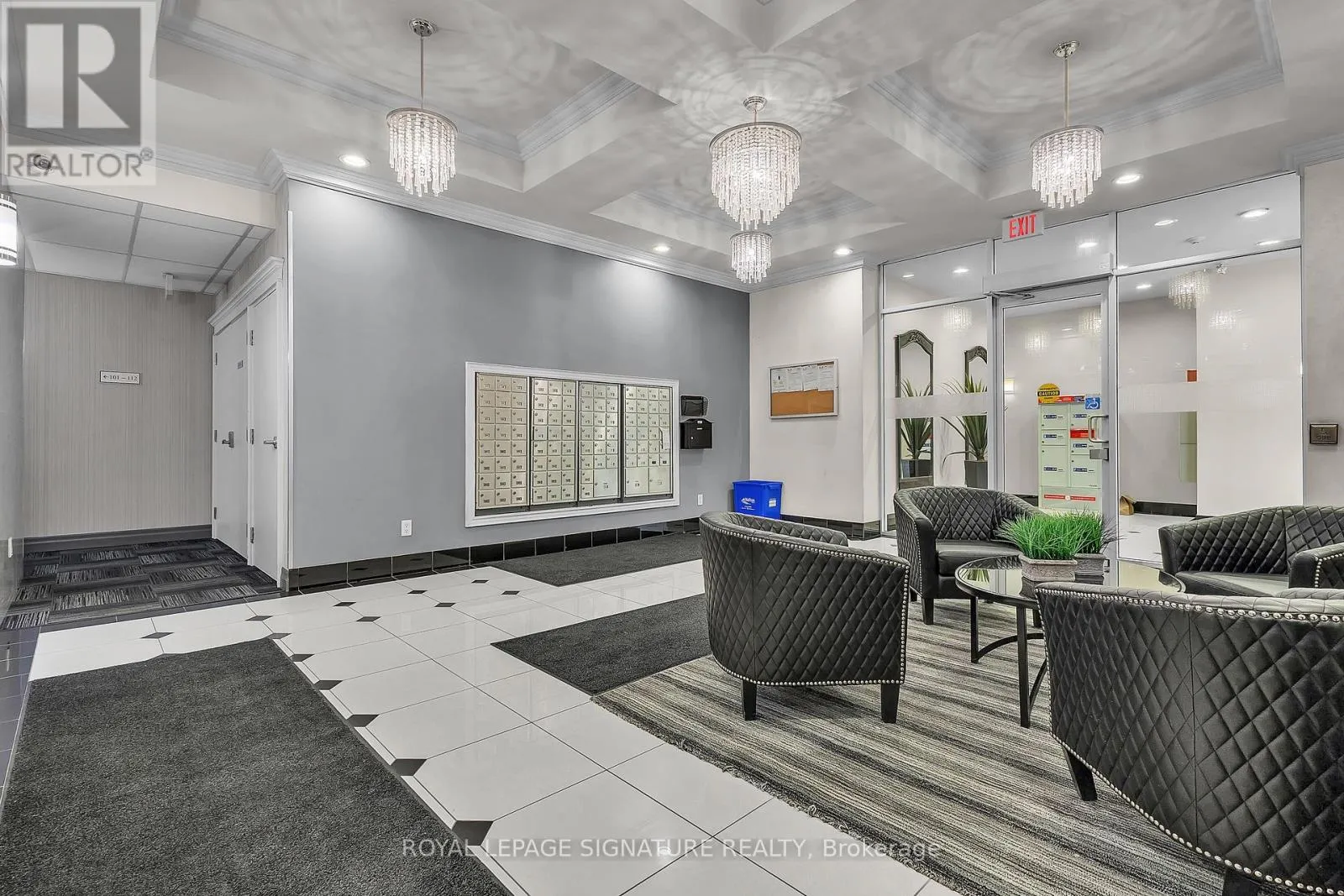 504 - 5327 UPPER MIDDLE ROAD W