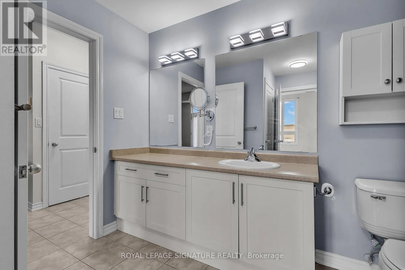 504 - 5327 UPPER MIDDLE ROAD W
