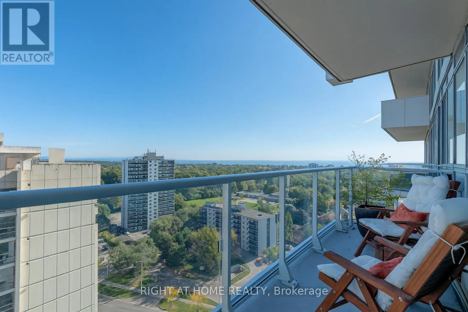 1603 - 55 SPEERS ROAD