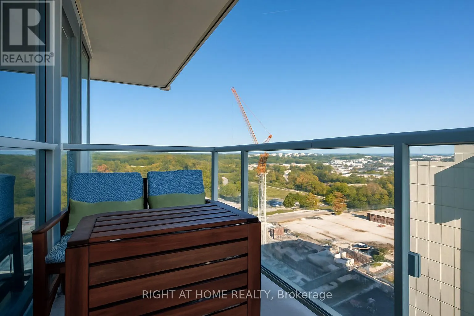 1603 - 55 SPEERS ROAD