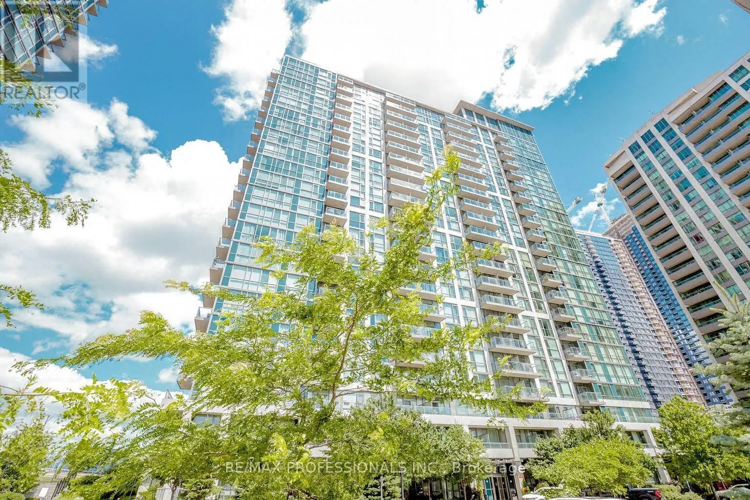 1511 - 339 RATHBURN ROAD