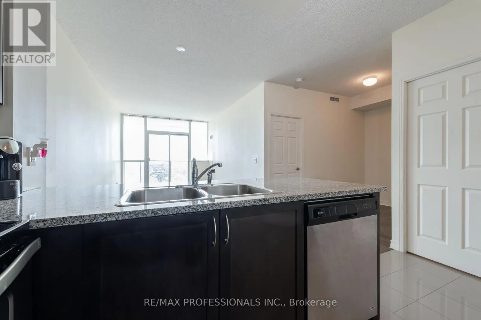 1511 - 339 RATHBURN ROAD