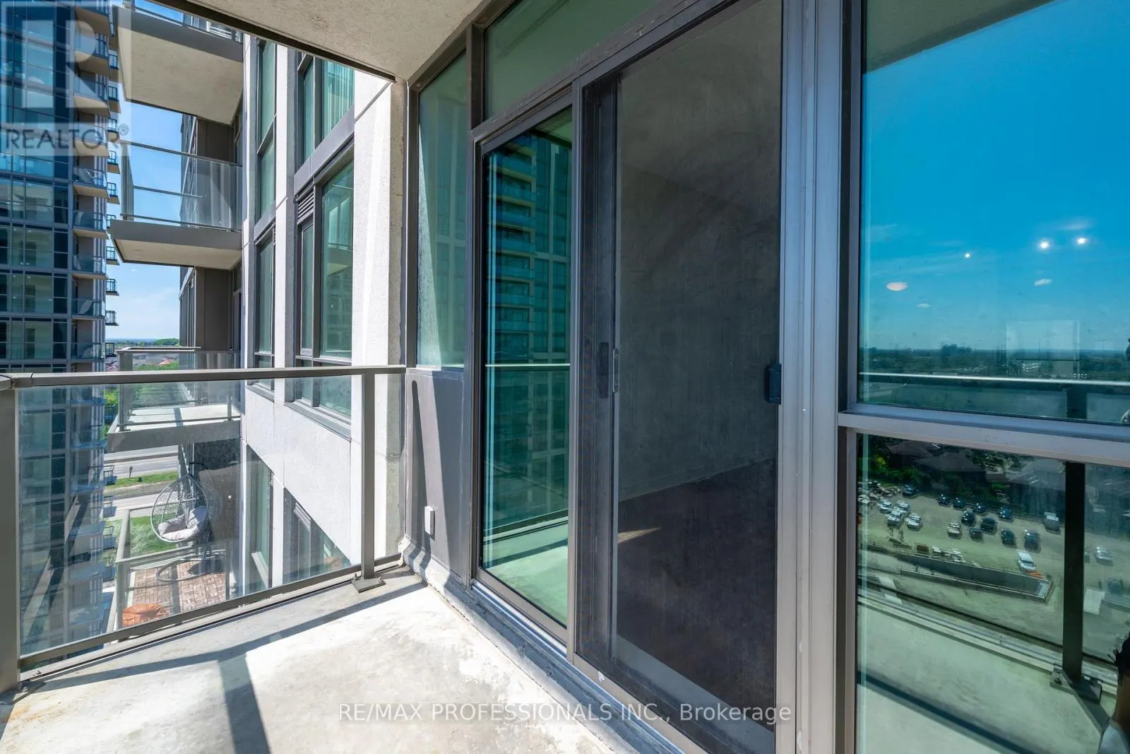 1511 - 339 RATHBURN ROAD