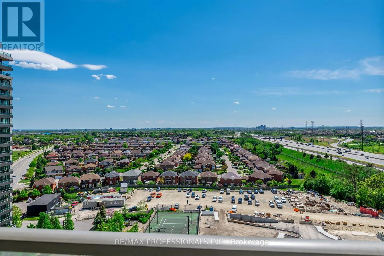 1511 - 339 RATHBURN ROAD