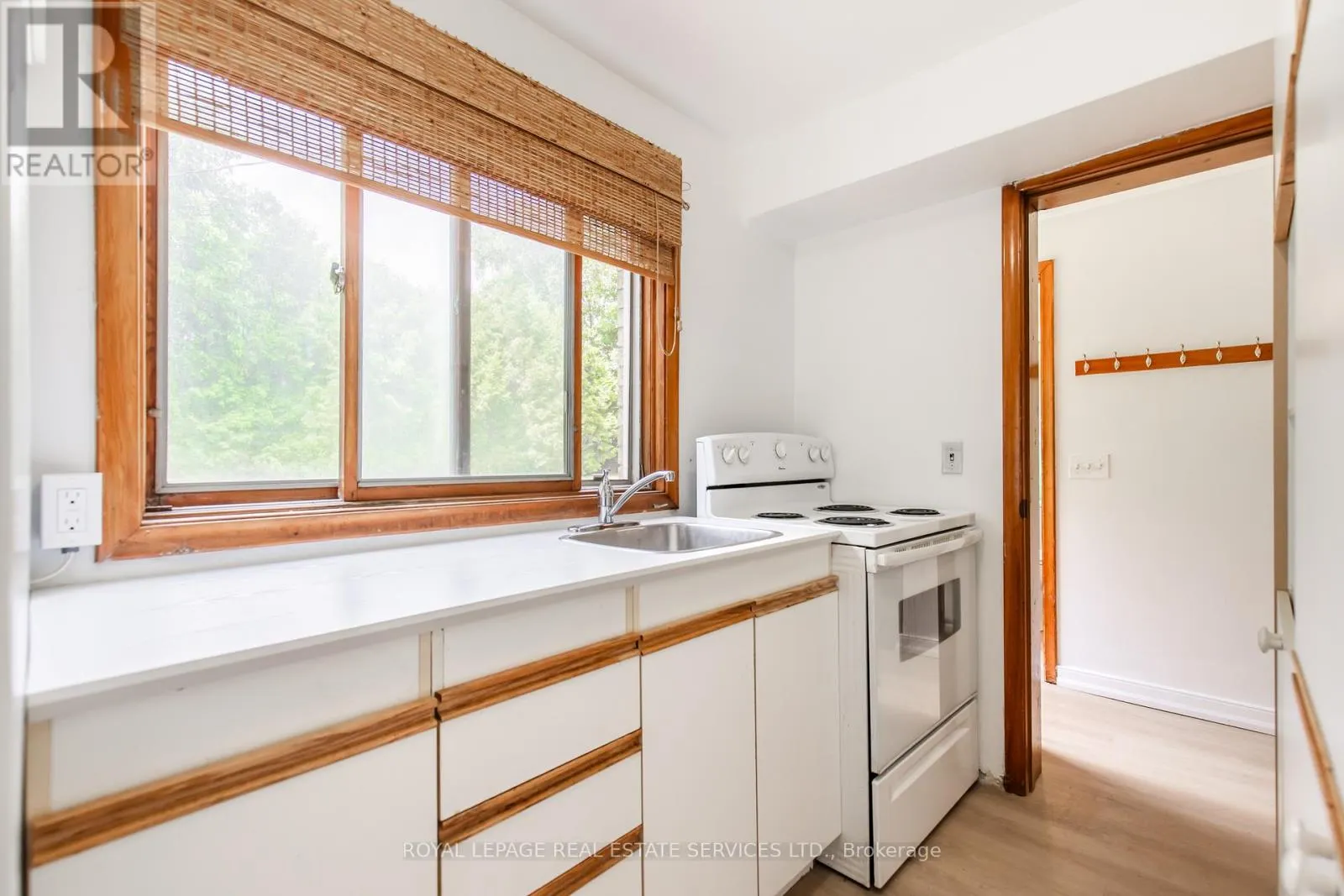 UNIT #2 - 227 LAKESHORE ROAD W