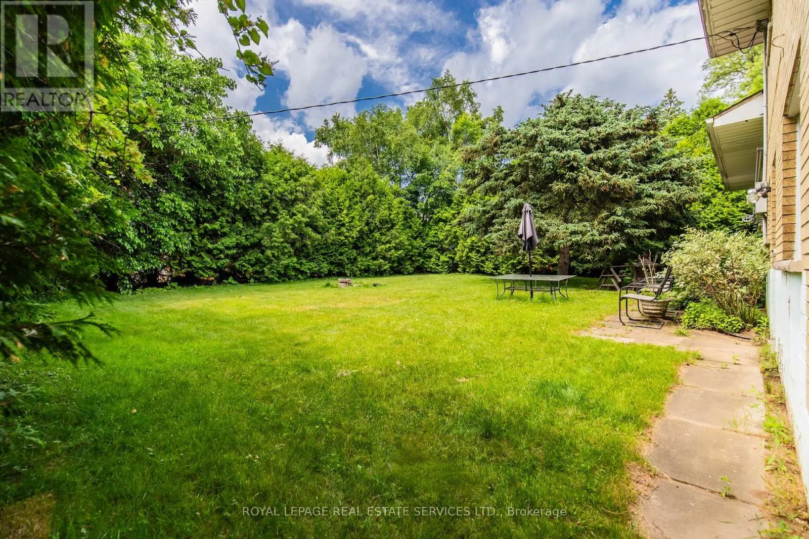 UNIT #2 - 227 LAKESHORE ROAD W