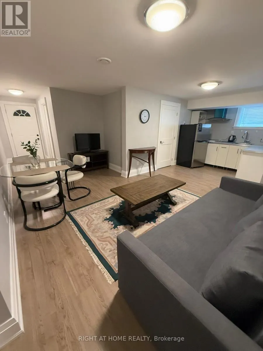 6 BURNELM DRIVE