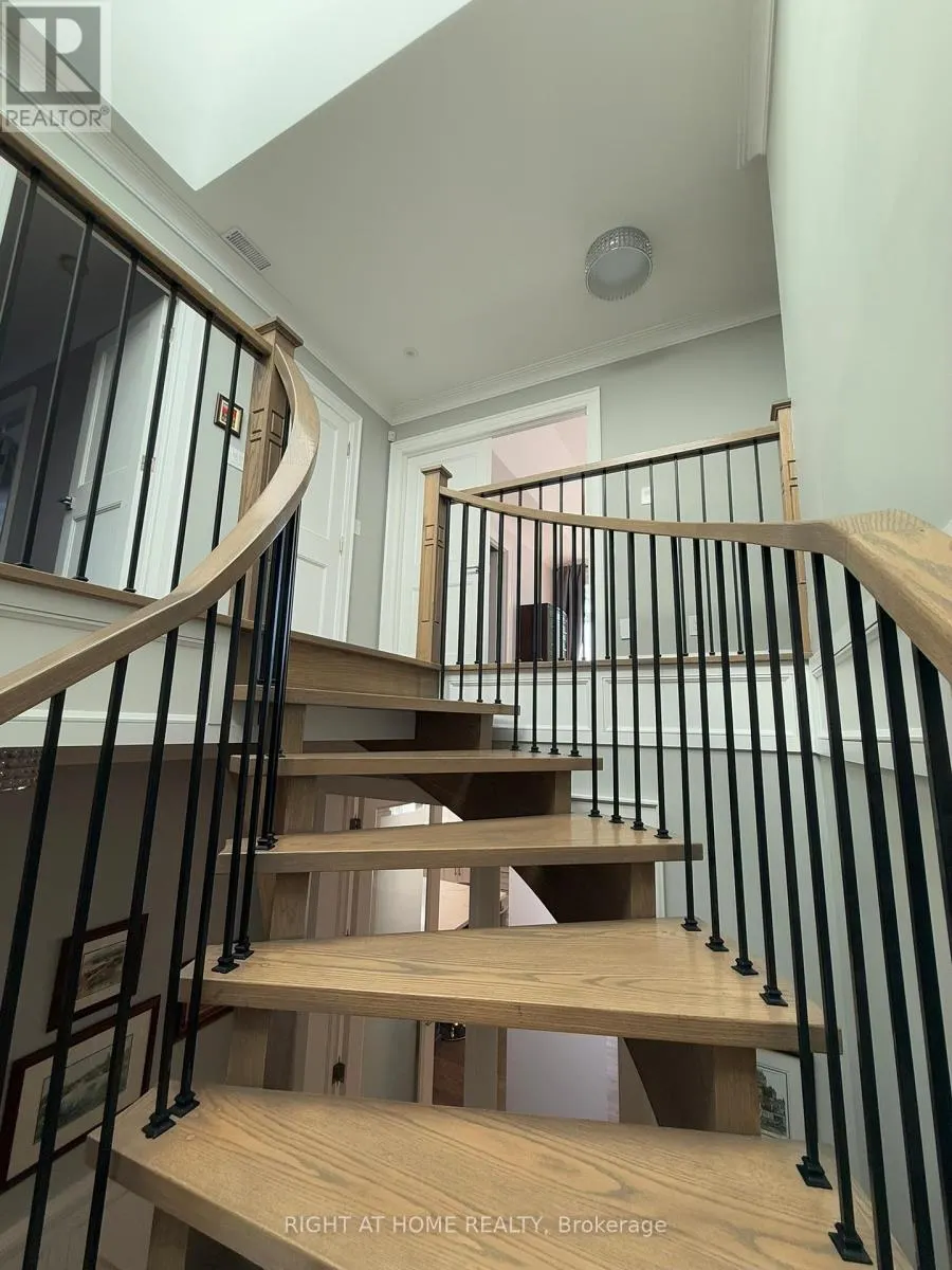 6 BURNELM DRIVE
