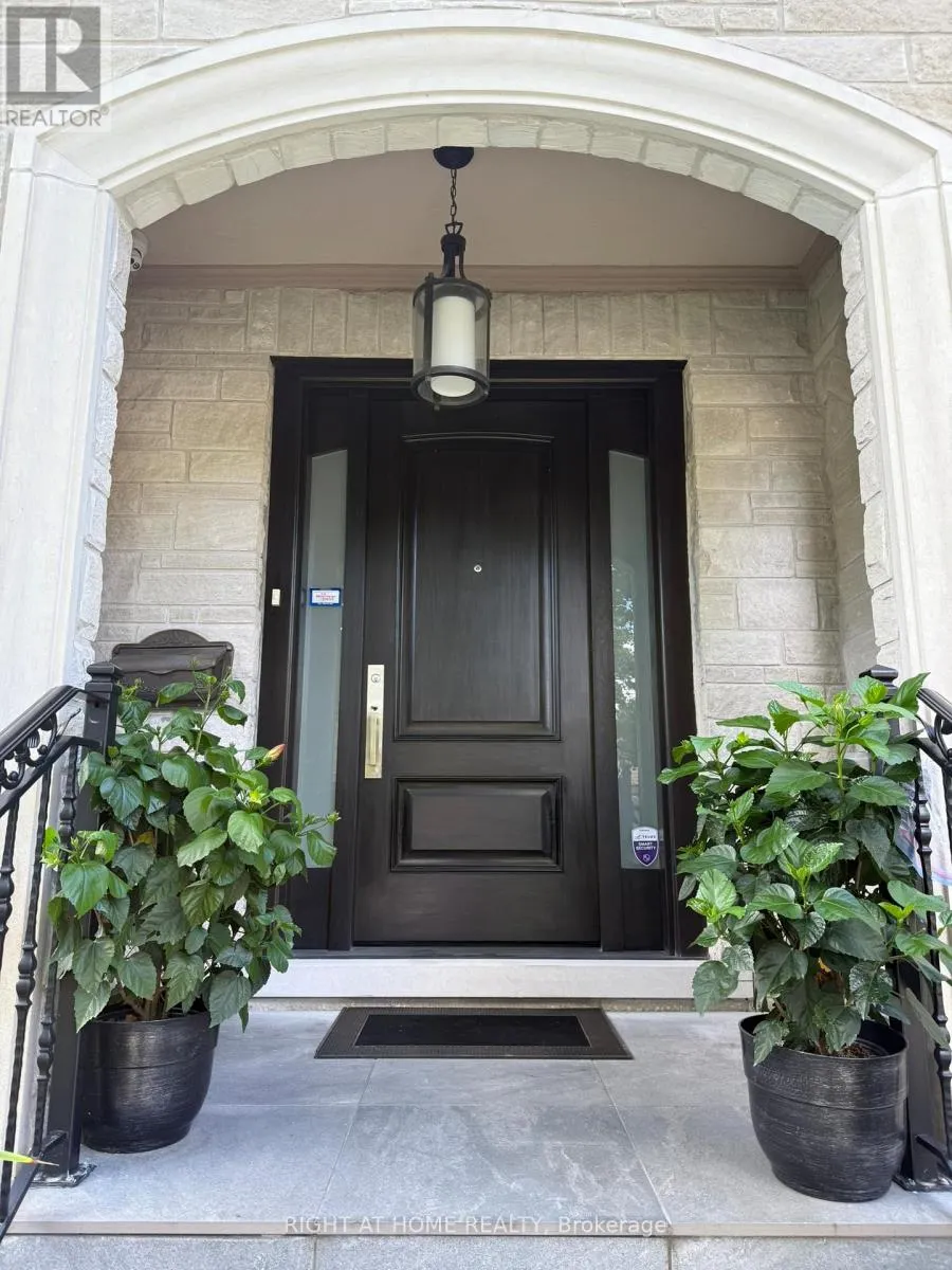 6 BURNELM DRIVE