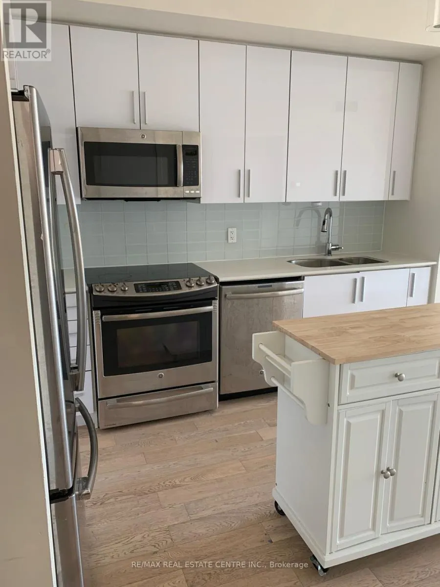 3510 - 2212 LAKESHORE BOULEVARD W