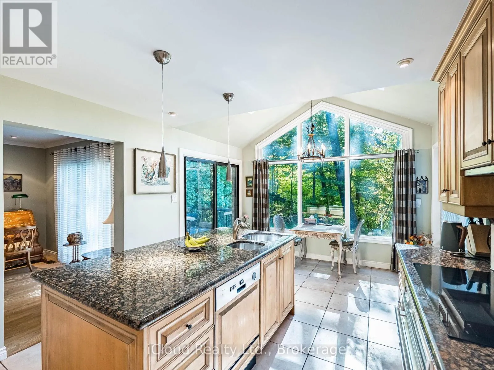 1529 BALLYCLARE DRIVE