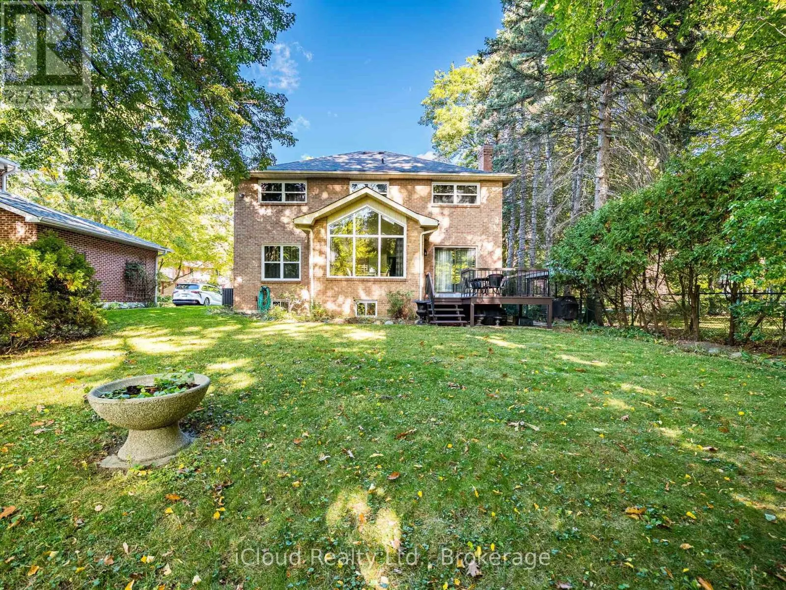 1529 BALLYCLARE DRIVE
