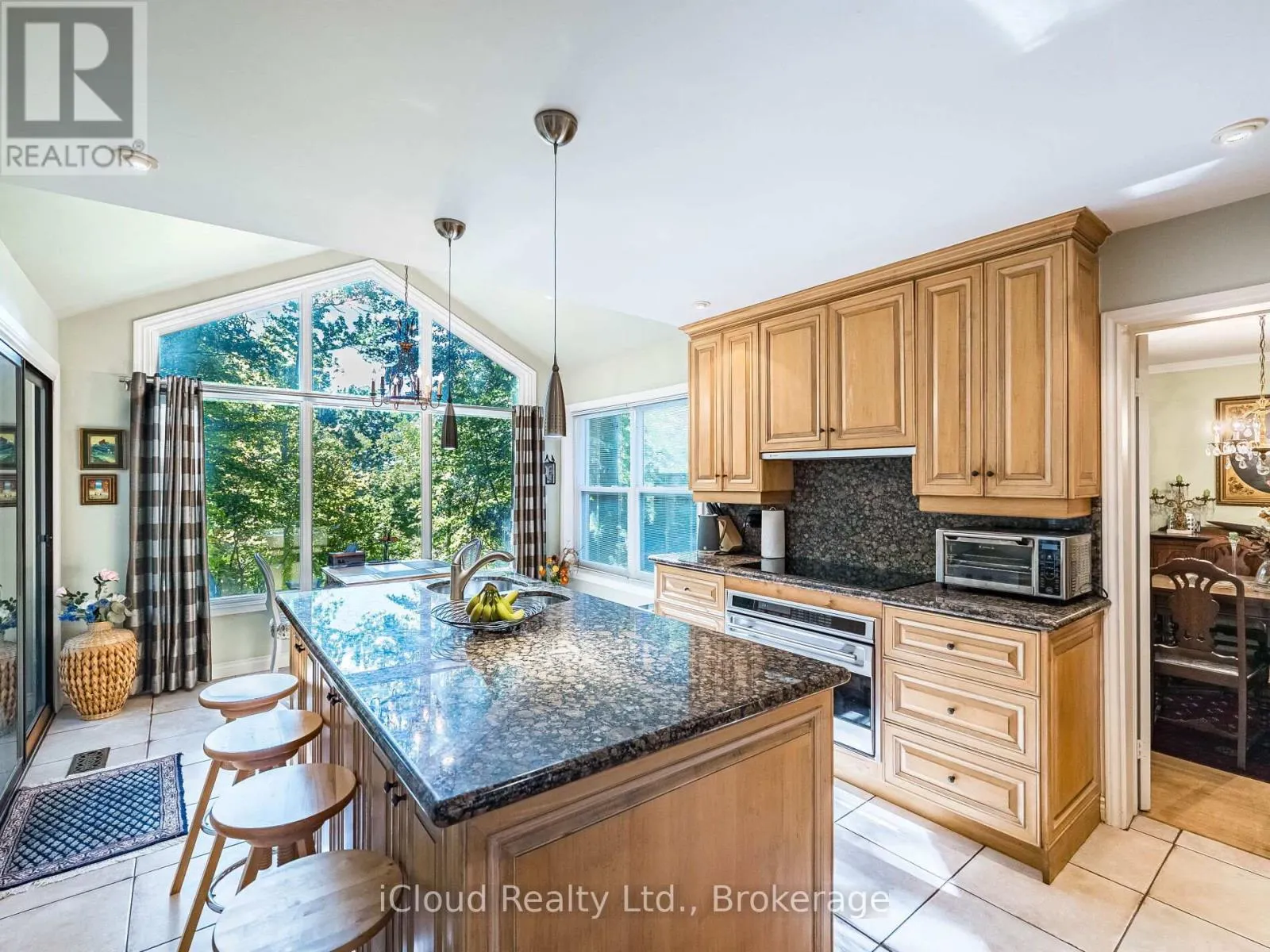 1529 BALLYCLARE DRIVE