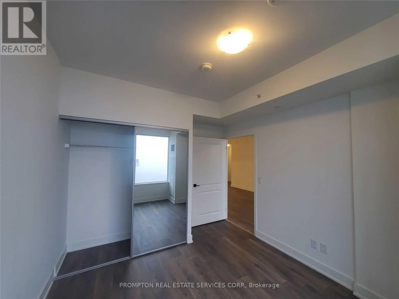 #1204 - 2481 TAUNTON ROAD