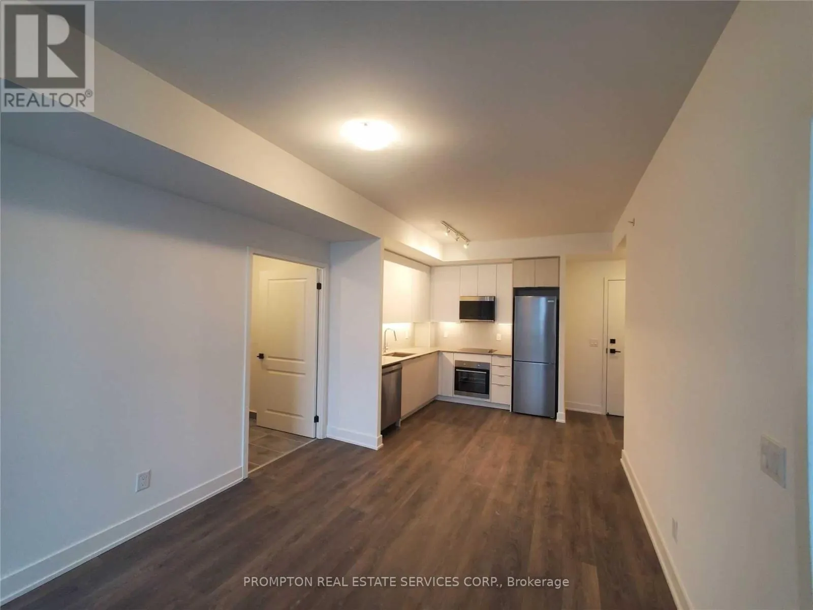 #1204 - 2481 TAUNTON ROAD