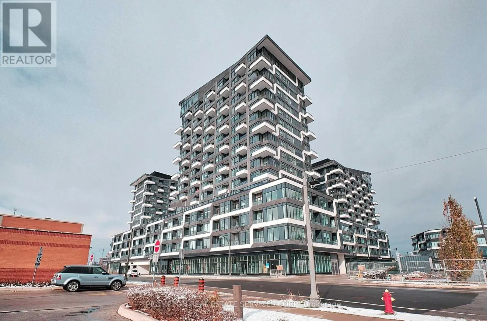 #1204 - 2481 TAUNTON ROAD