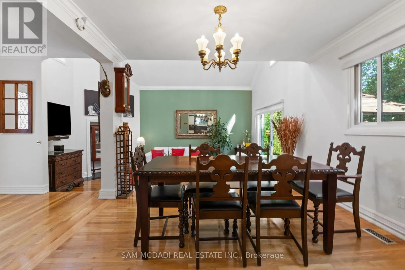 7 PIERPONT PLACE