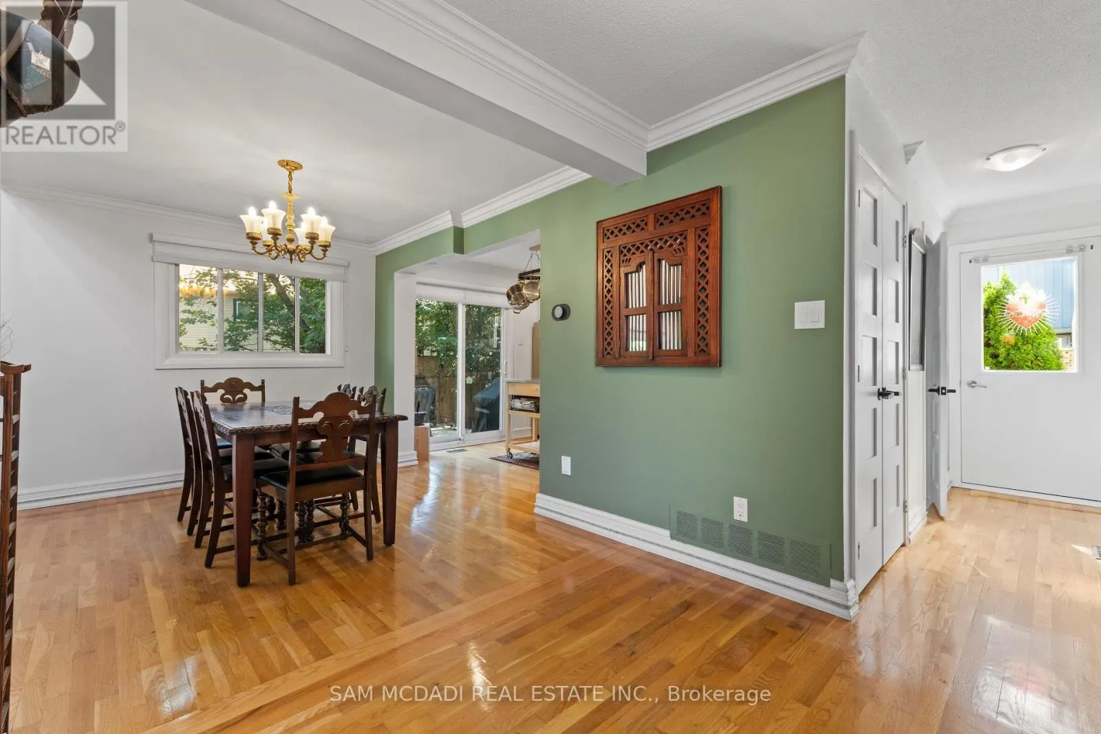 7 PIERPONT PLACE
