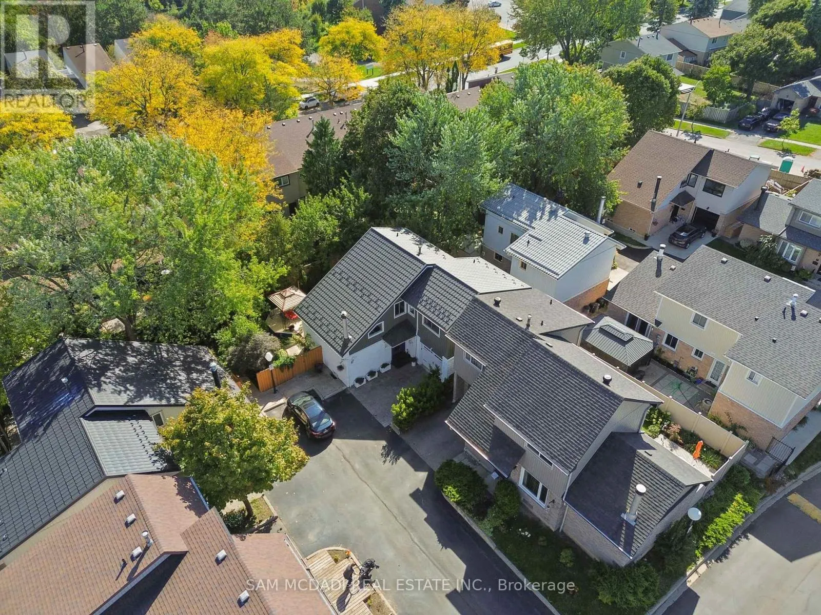 7 PIERPONT PLACE