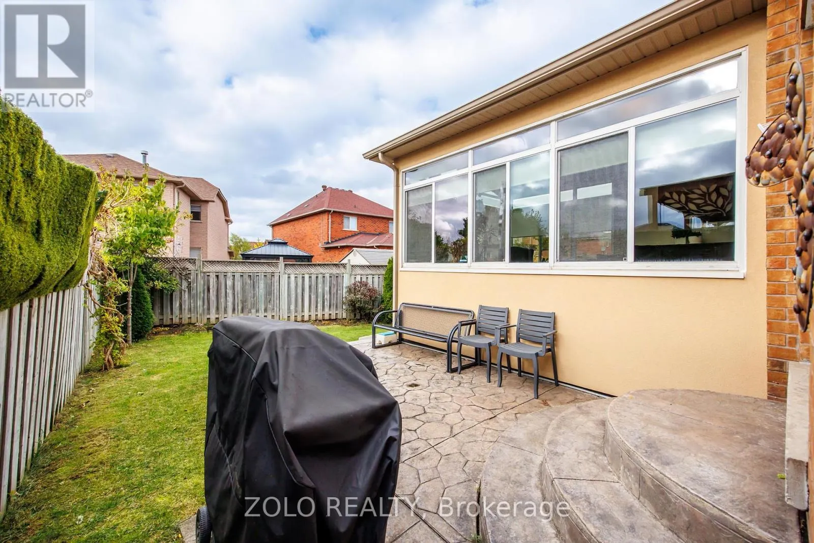 49 SANDYSHORES DRIVE