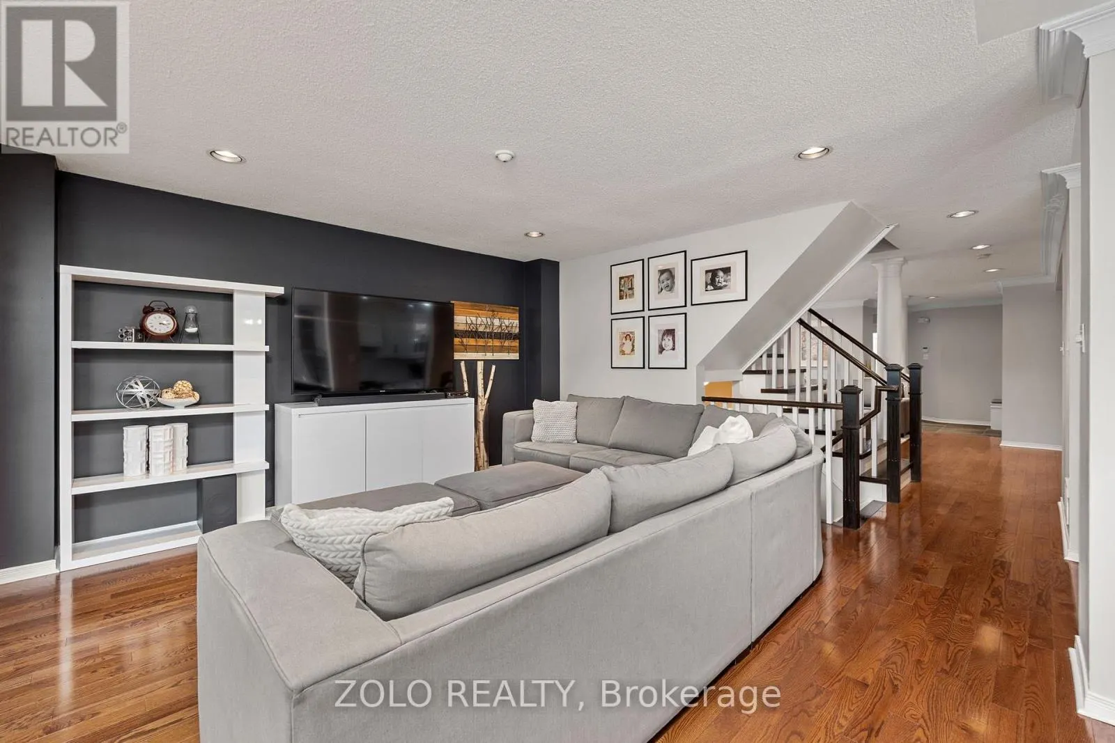 49 SANDYSHORES DRIVE