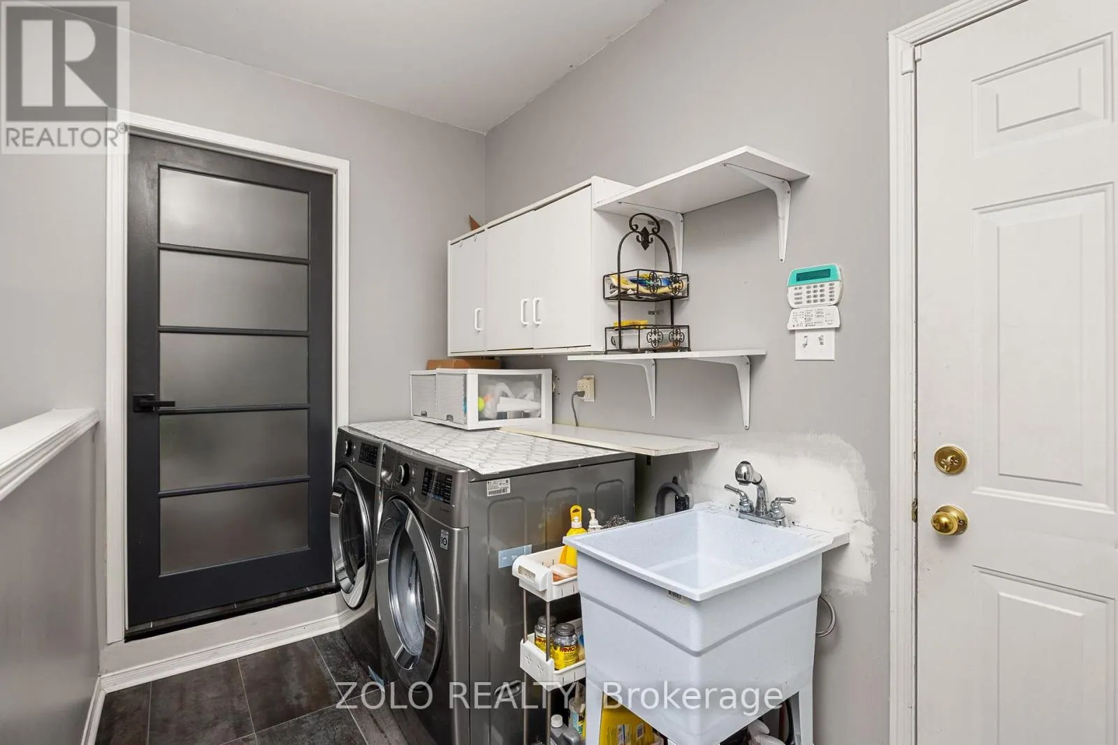 49 SANDYSHORES DRIVE