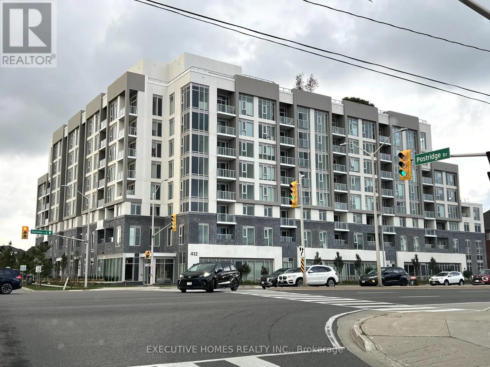 427 - 421 SILVER MAPLE ROAD