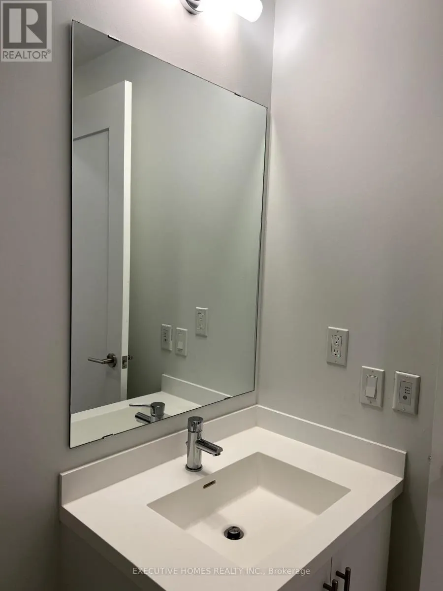427 - 421 SILVER MAPLE ROAD