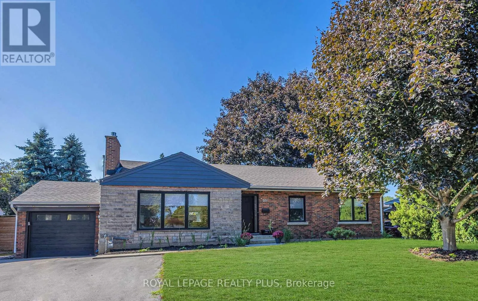 884 EAGLE DRIVE