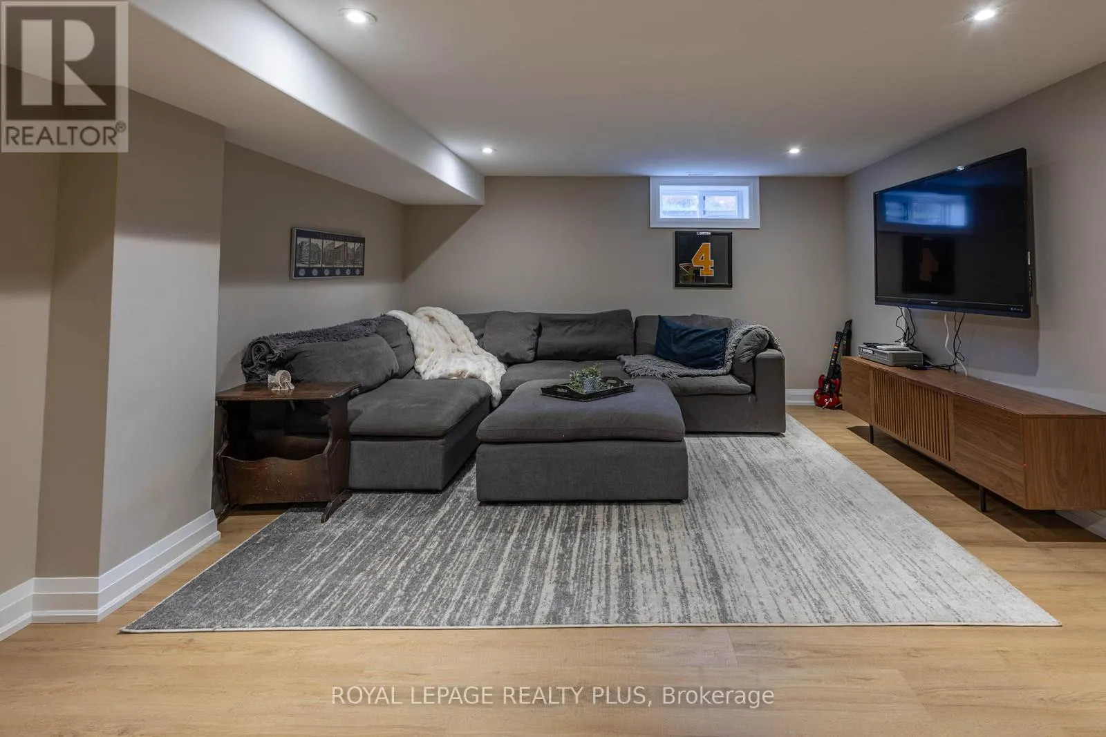 884 EAGLE DRIVE