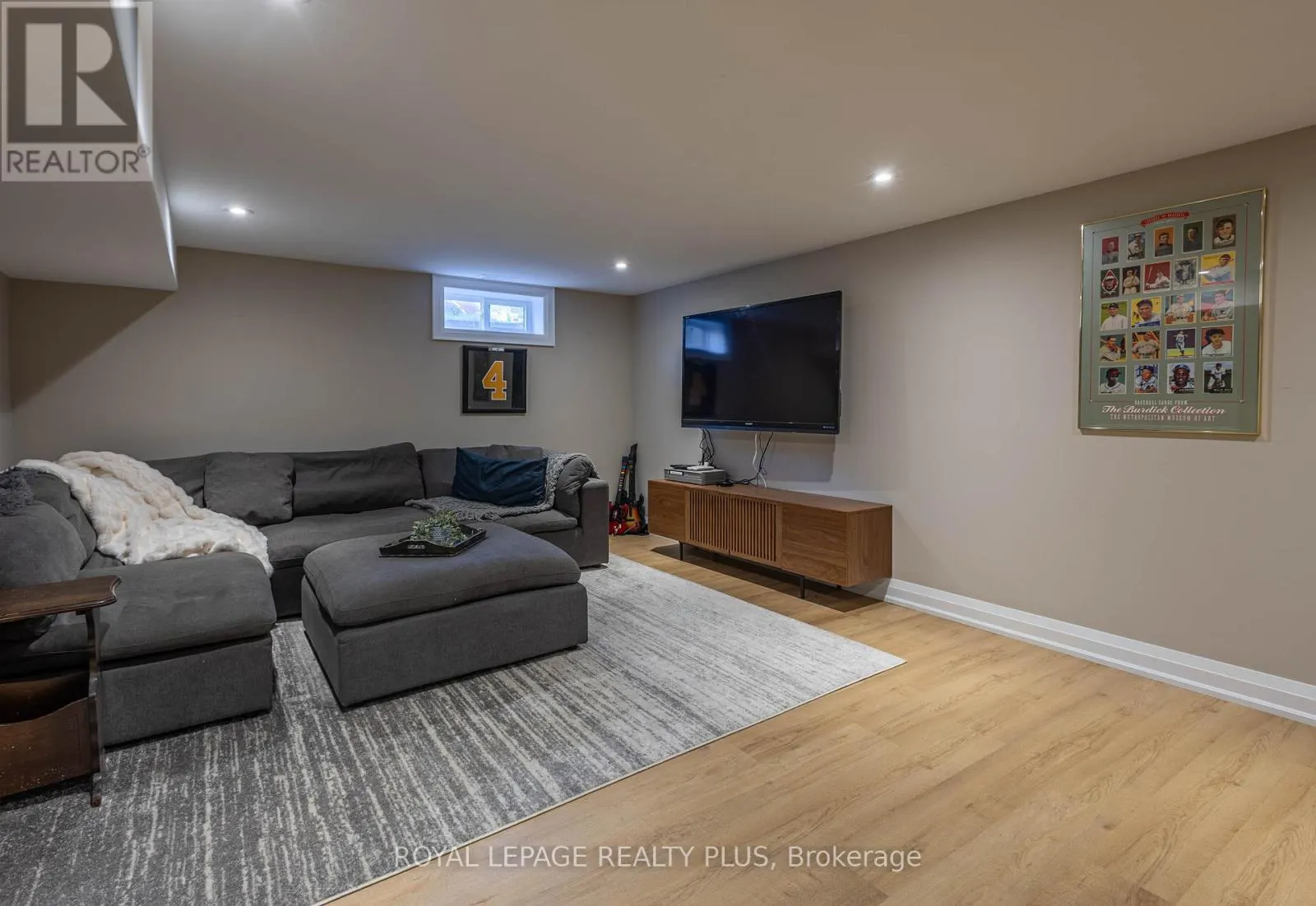 884 EAGLE DRIVE