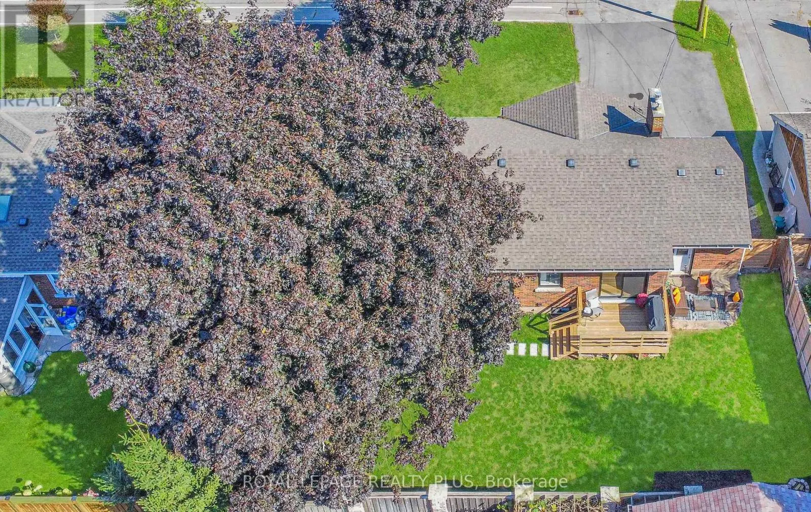884 EAGLE DRIVE