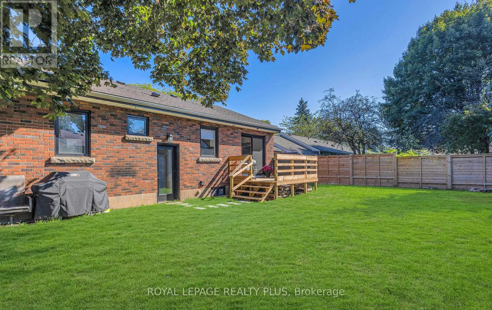 884 EAGLE DRIVE