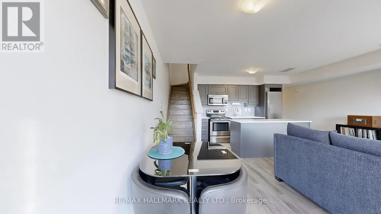 8 - 171 WILLIAM DUNCAN ROAD