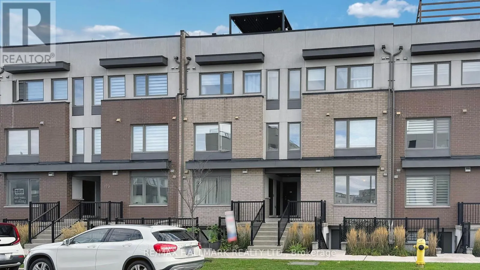 8 - 171 WILLIAM DUNCAN ROAD