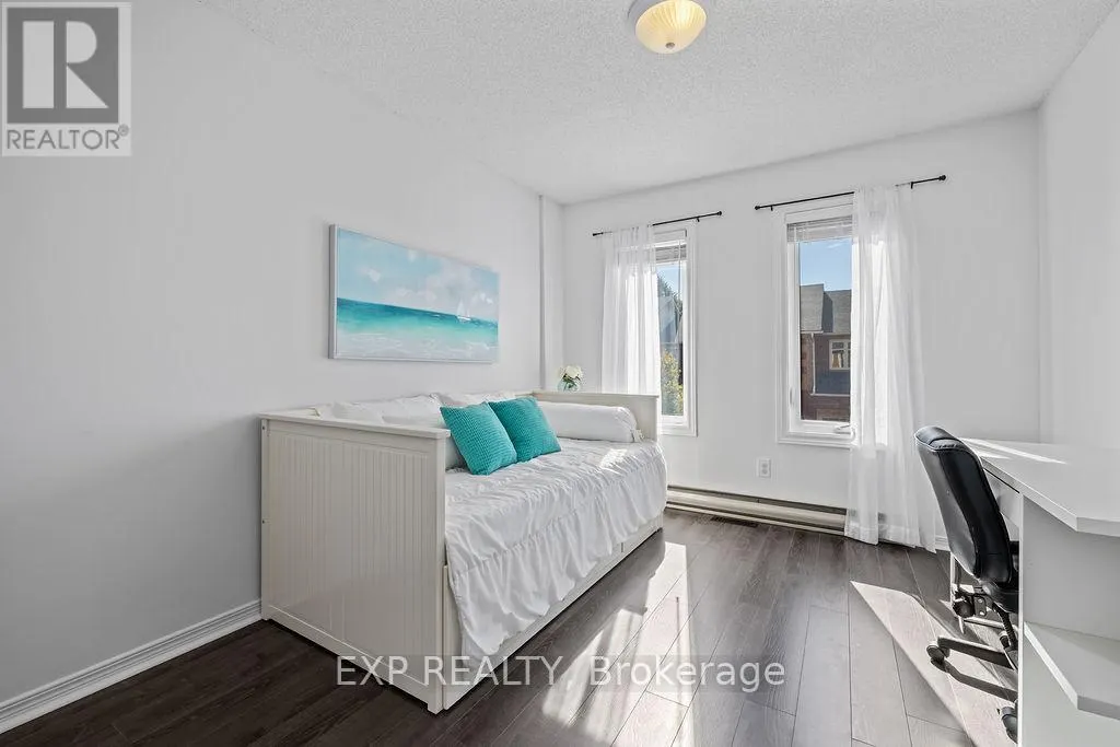 15 - 2006 GLENADA CRESCENT, #15