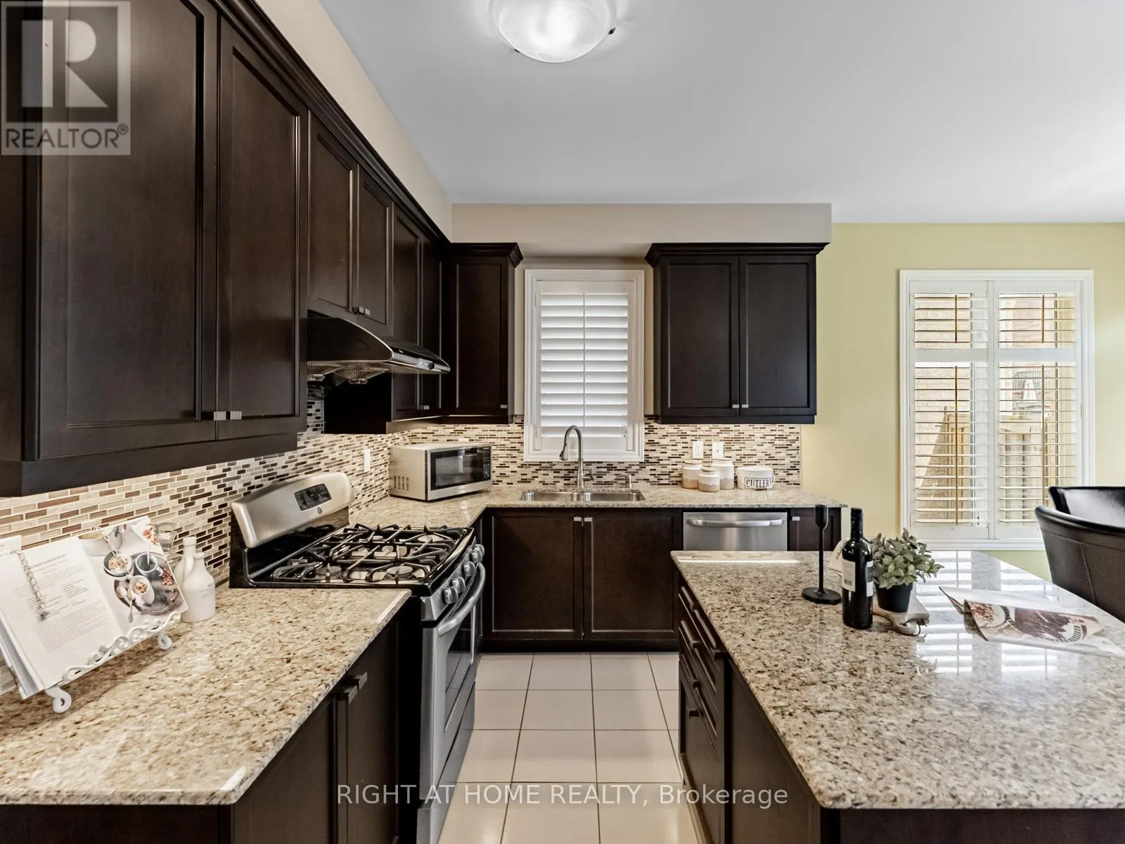 7 MEDITERRANEAN CRESCENT