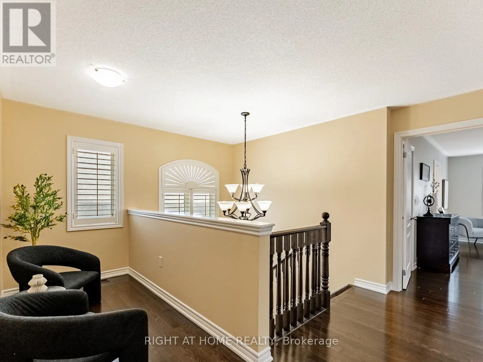 7 MEDITERRANEAN CRESCENT