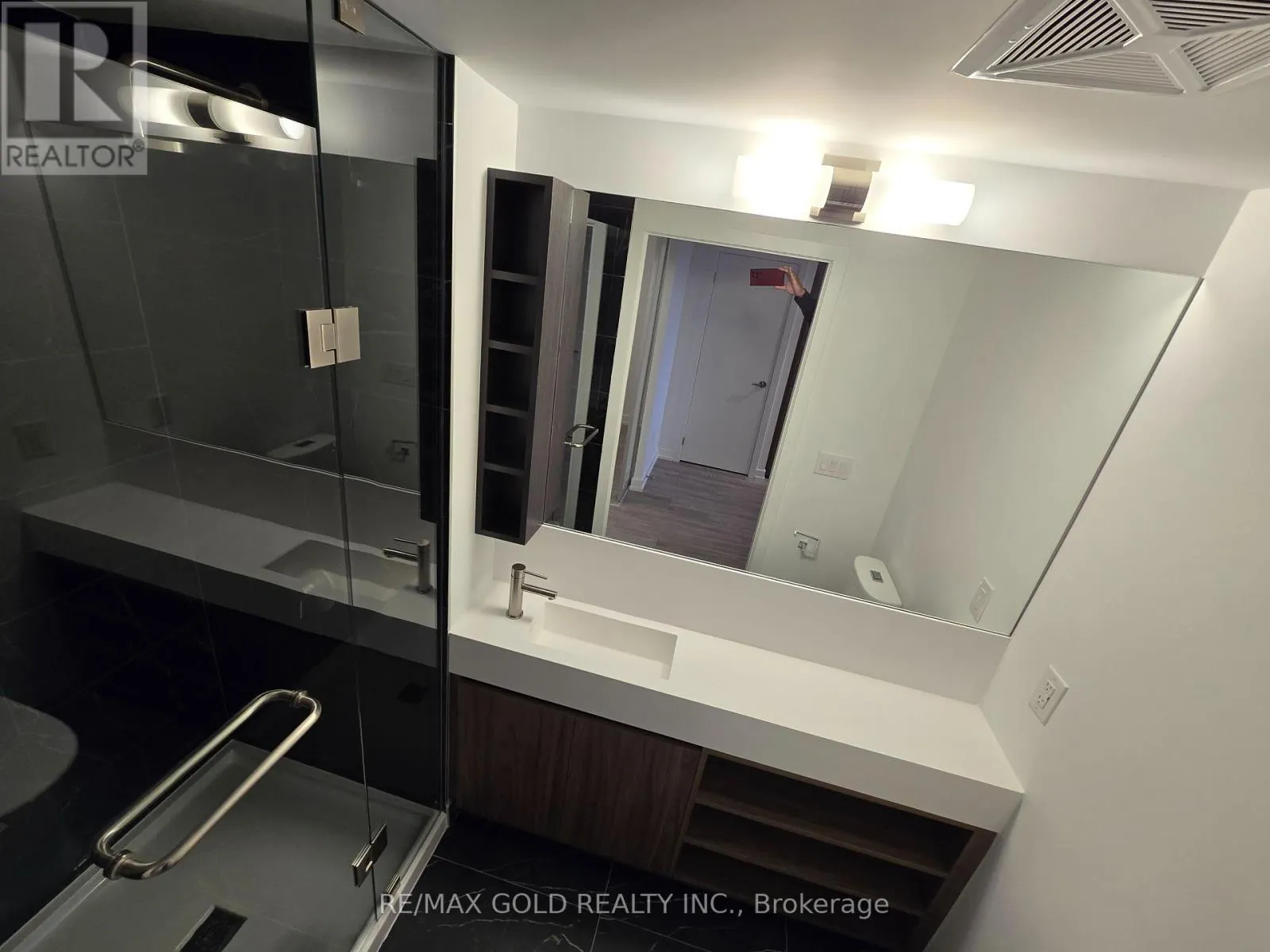 1102 - 1100 SHEPPARD AVENUE W