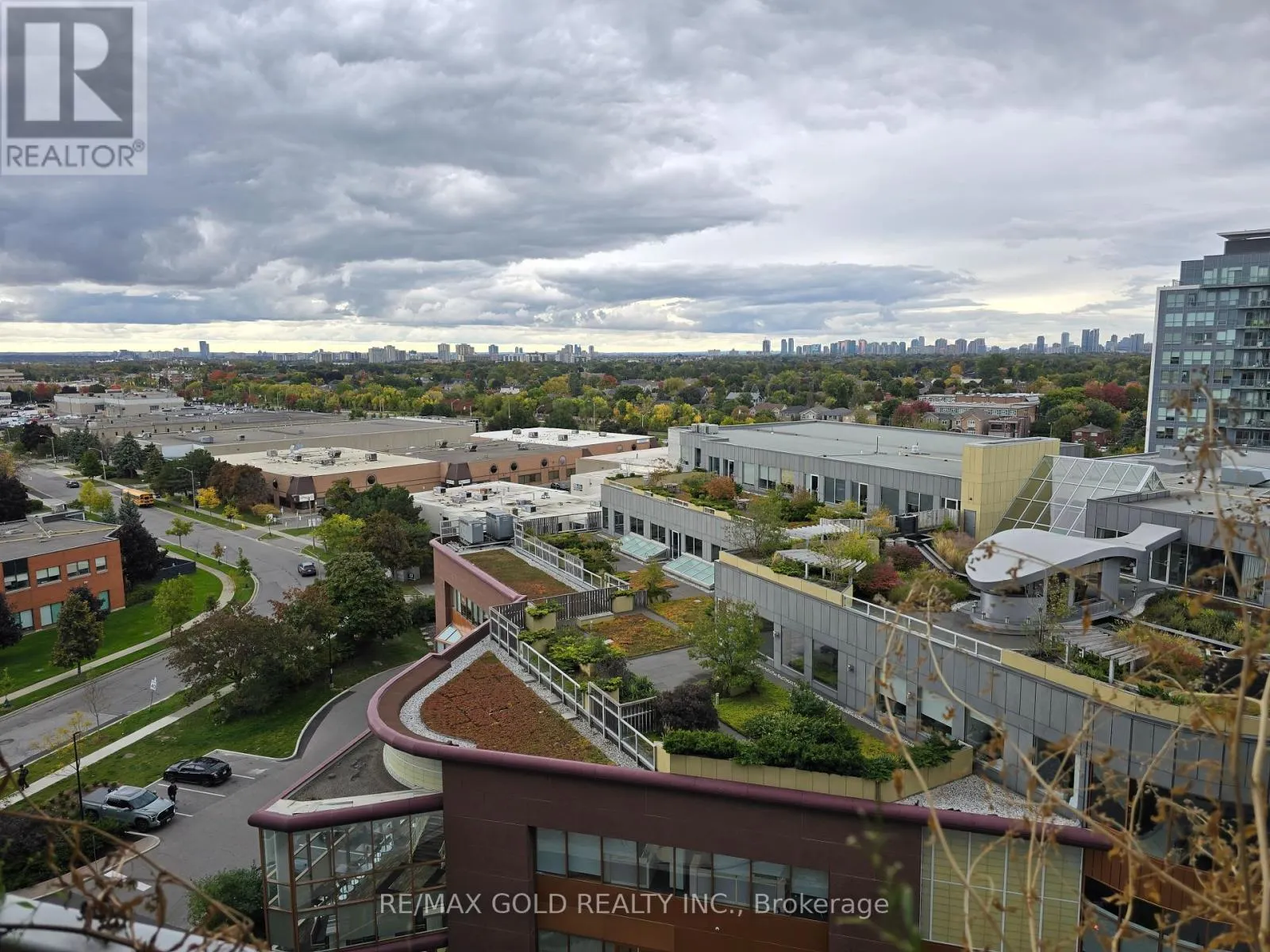 1102 - 1100 SHEPPARD AVENUE W