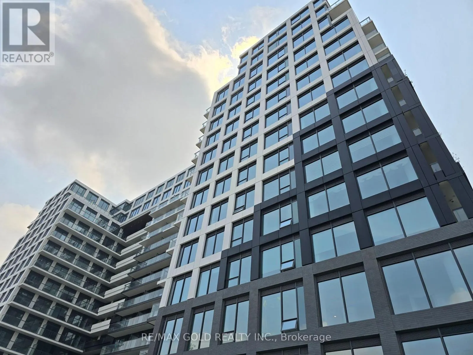 1102 - 1100 SHEPPARD AVENUE W