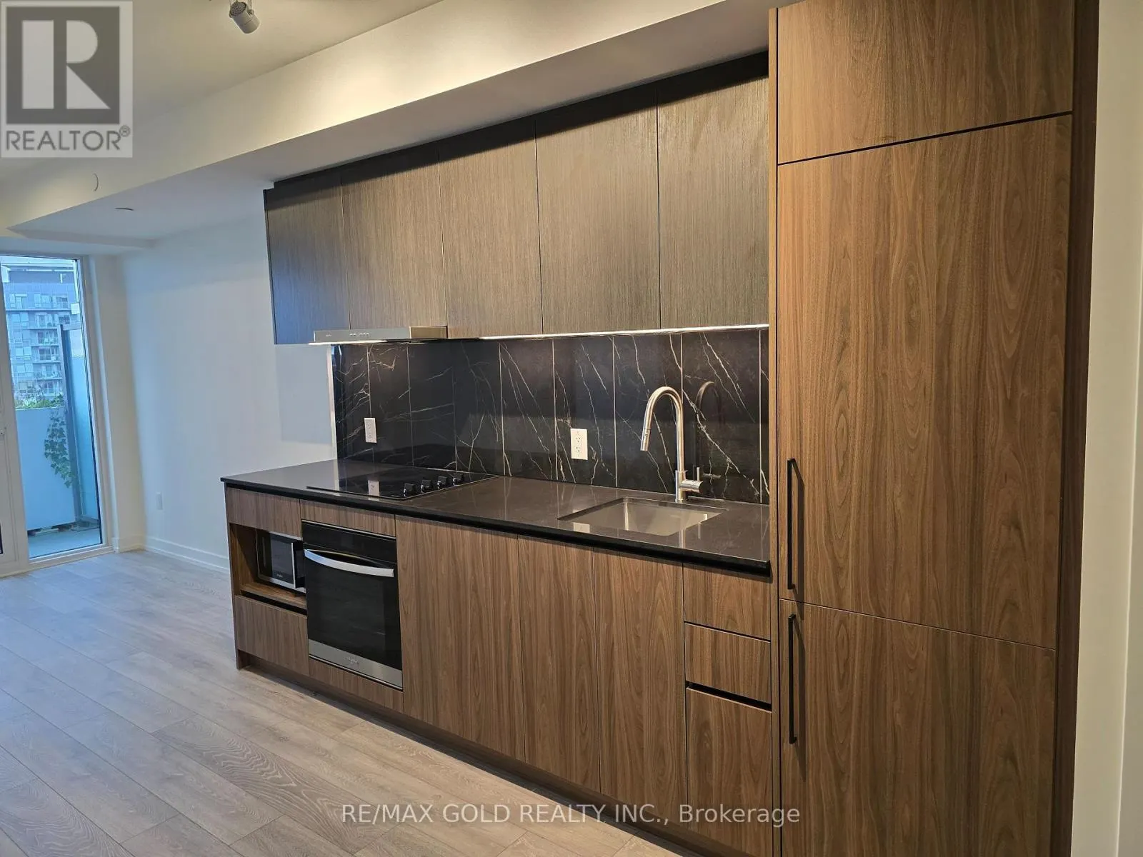 1102 - 1100 SHEPPARD AVENUE W