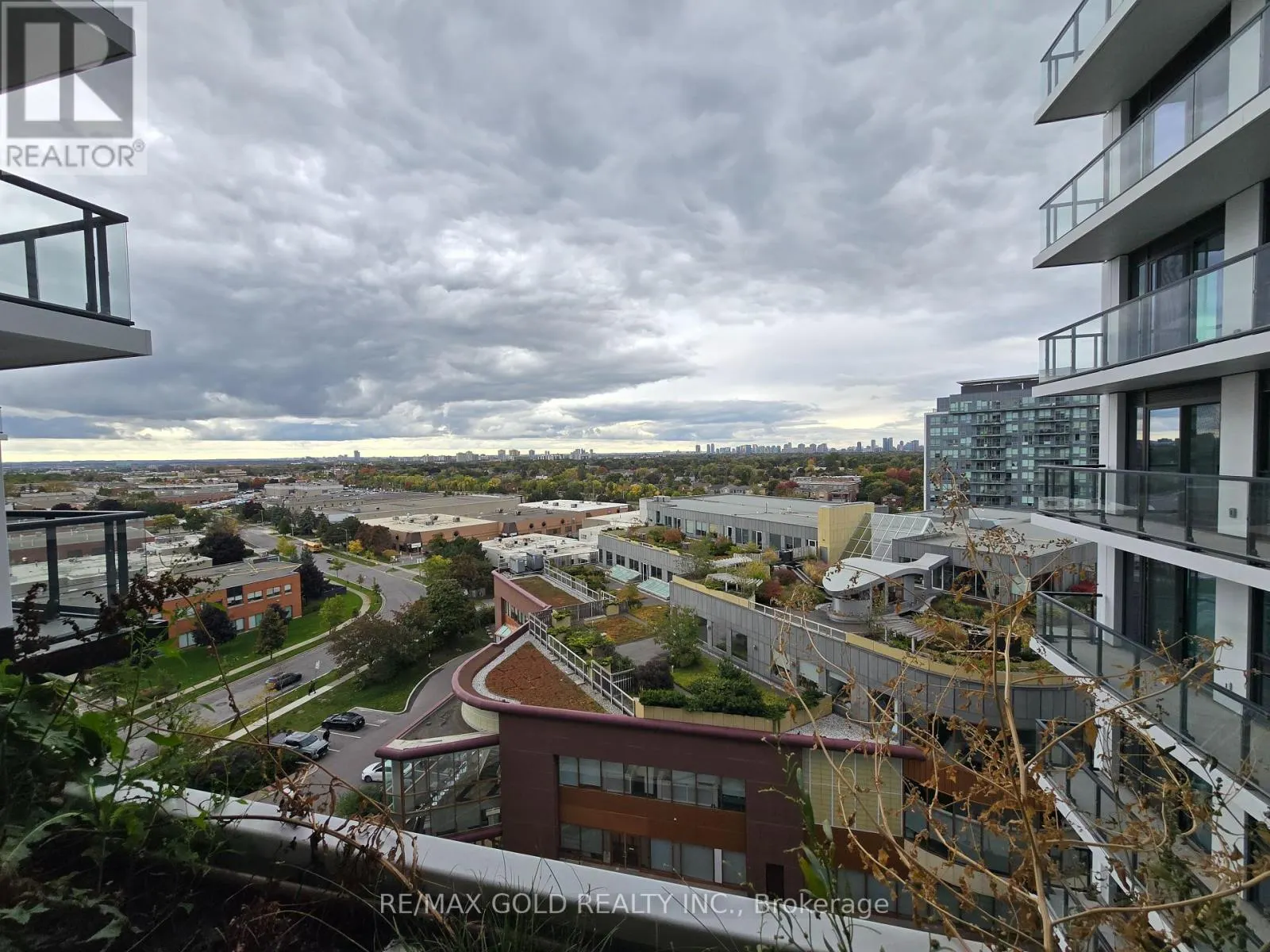 1102 - 1100 SHEPPARD AVENUE W
