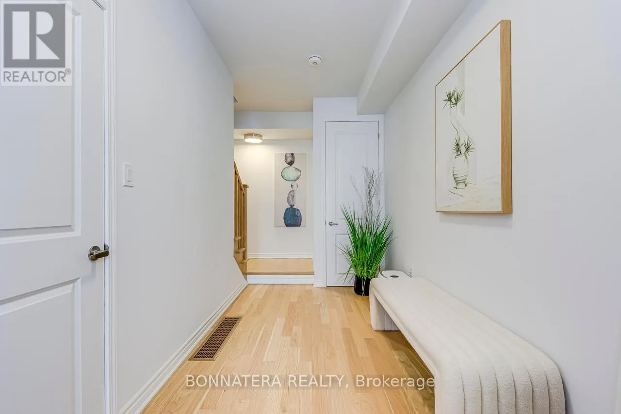 1228 GRANARY STREET