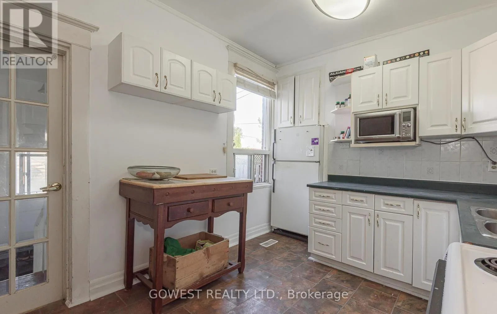 16 EDNA AVENUE