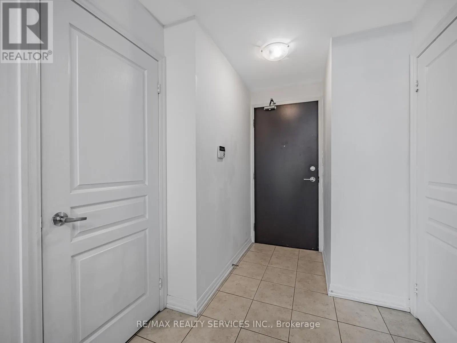 1004 - 225 WEBB DRIVE