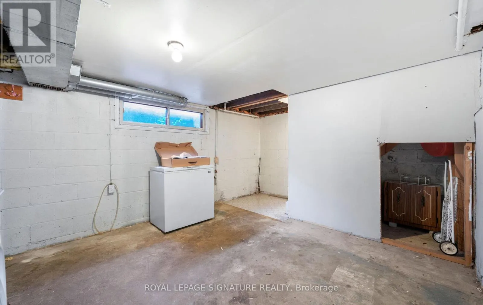 69 CHAMBERS AVENUE
