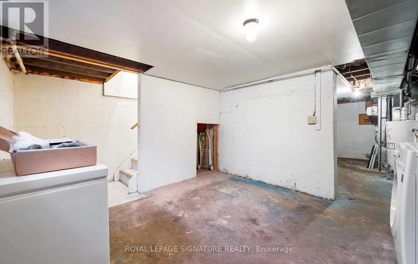 69 CHAMBERS AVENUE