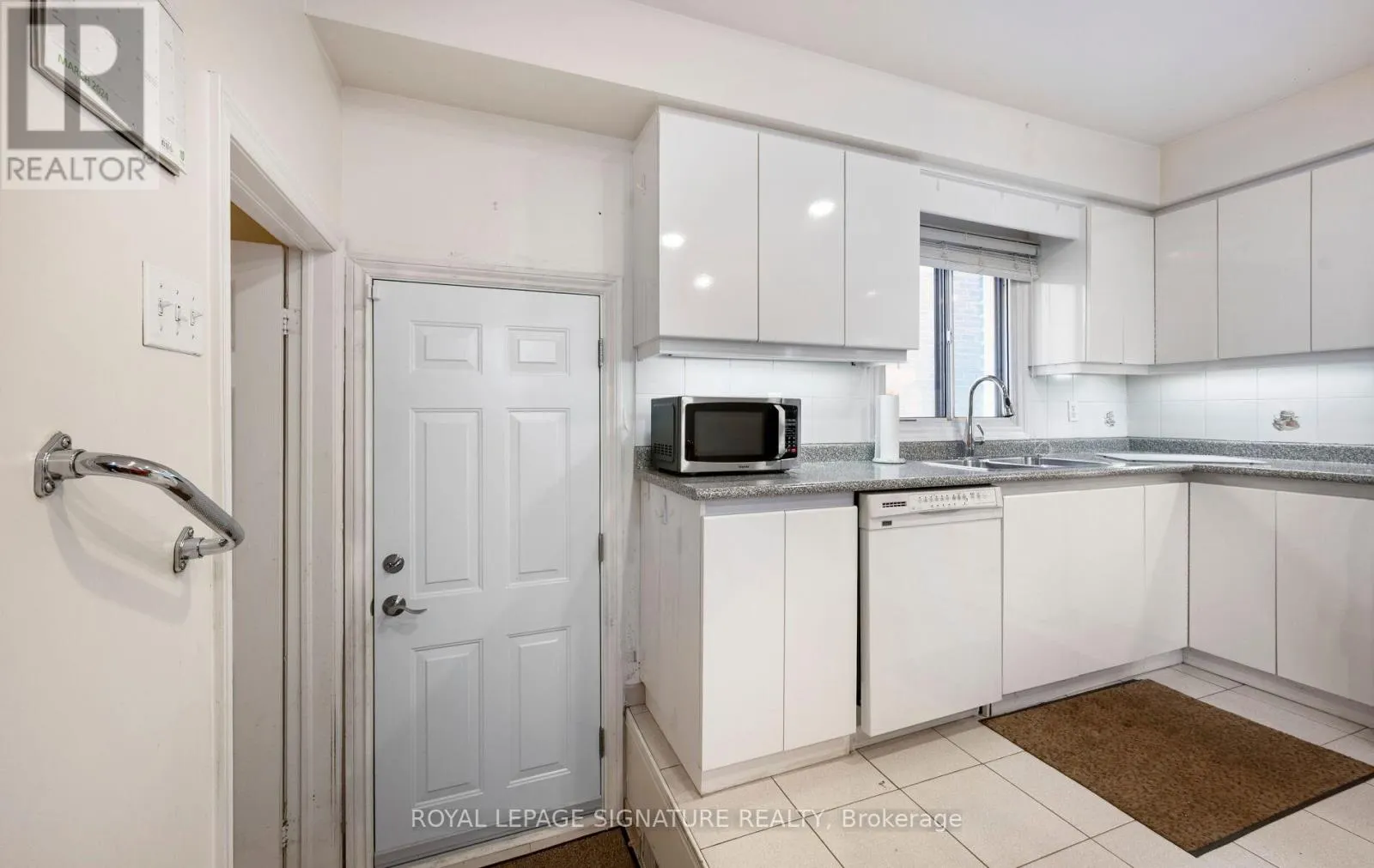 69 CHAMBERS AVENUE