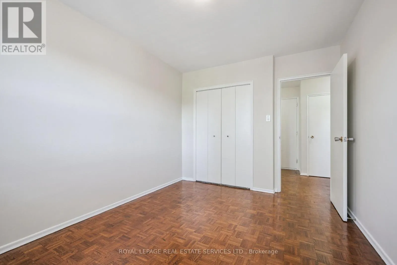 402 - 7 HELENE STREET N